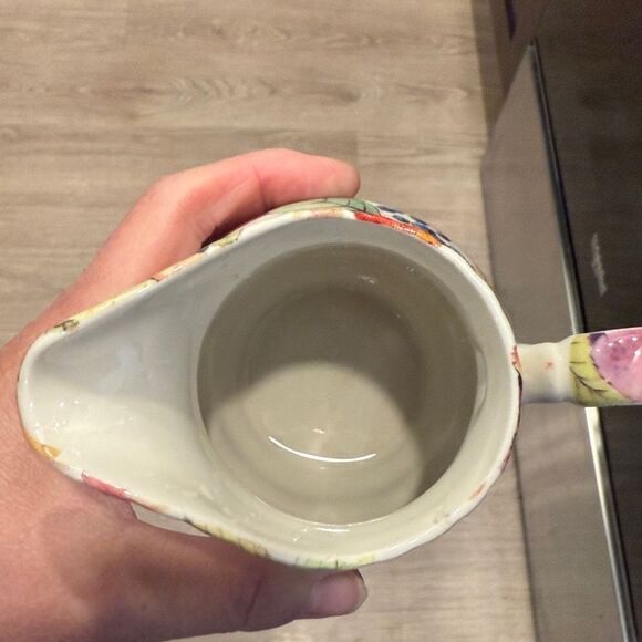 Vintage English Cottage Crownford Giftware Tea Set, Creamer, Covered Sugar Bowl - Picture 3 of 11